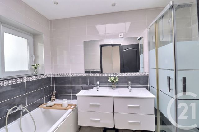 maison à vendre - 5 pièces - 118.0 m2 - HAUBOURDIN - 59 - NORD-PAS-DE-CALAIS - Century 21 Les Weppes