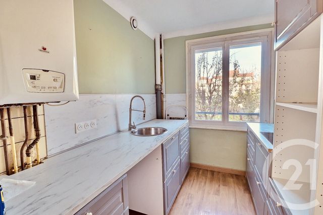 Appartement F3 à vendre - 3 pièces - 61.4 m2 - LILLE - 59 - NORD-PAS-DE-CALAIS - Century 21 Les Weppes