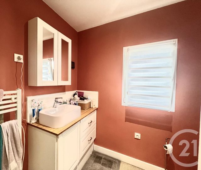 maison à louer - 5 pièces - 105.0 m2 - ERQUINGHEM LYS - 59 - NORD-PAS-DE-CALAIS - Century 21 Les Weppes