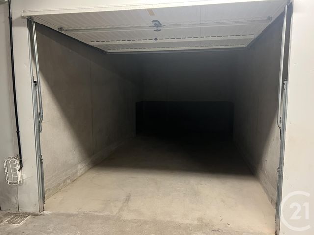 parking à louer - 13.0 m2 - ARMENTIERES - 59 - NORD-PAS-DE-CALAIS - Century 21 Les Weppes