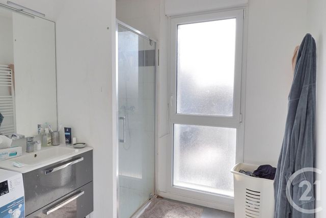 Appartement T2 à louer - 2 pièces - 47.0 m2 - HAUBOURDIN - 59 - NORD-PAS-DE-CALAIS - Century 21 Les Weppes