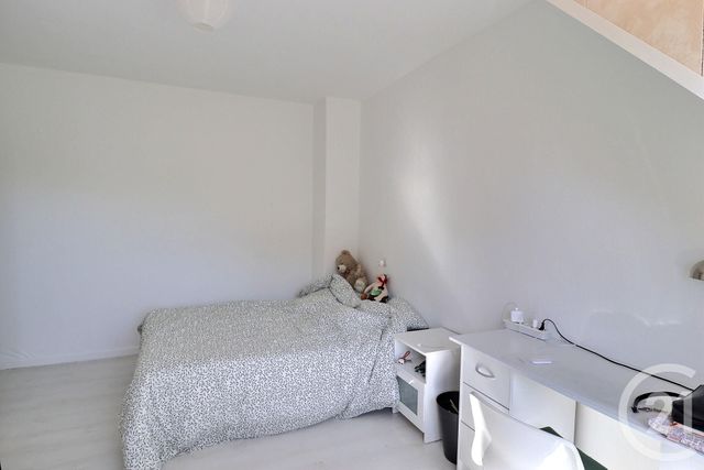 Appartement T3 à louer - 3 pièces - 61.78 m2 - LILLE - 59 - NORD-PAS-DE-CALAIS - Century 21 Les Weppes