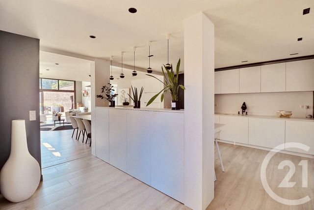 maison à vendre - 7 pièces - 448.34 m2 - WATTIGNIES - 59 - NORD-PAS-DE-CALAIS - Century 21 Les Weppes