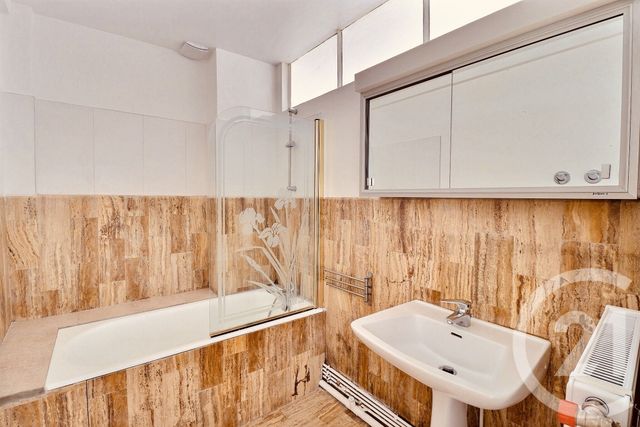 Appartement à vendre - 5 pièces - 114.87 m2 - LILLE - 59 - NORD-PAS-DE-CALAIS - Century 21 Les Weppes
