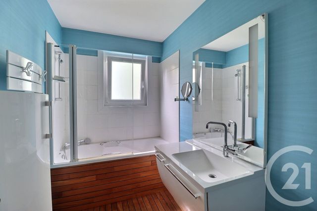 Appartement F3 à louer - 3 pièces - 99.32 m2 - LOOS - 59 - NORD-PAS-DE-CALAIS - Century 21 Les Weppes