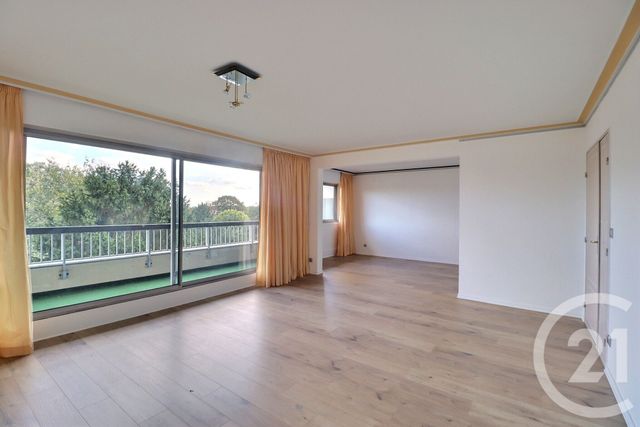 Appartement F3 à louer - 3 pièces - 99.32 m2 - LOOS - 59 - NORD-PAS-DE-CALAIS - Century 21 Les Weppes